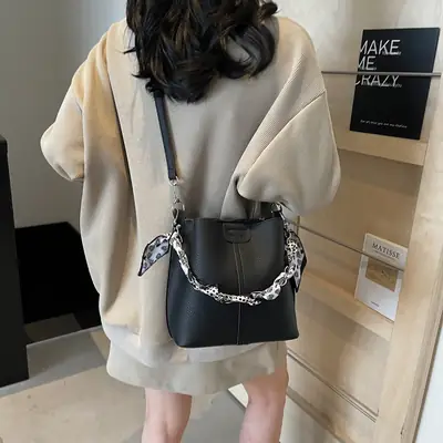 Black Korean Style Crossbody Bag for Women 2026