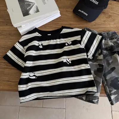 Boys Striped T-Shirt Medium Large 2025