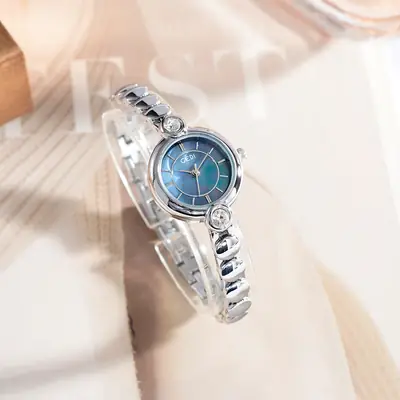 Goldie Light Luxury Women's Quartz Watch with Exquisite Alloy Bracelet