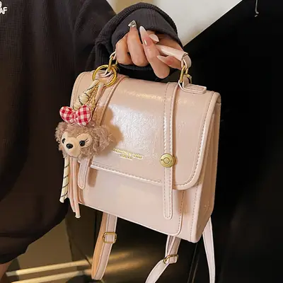 Women's Retro Crossbody Bag Beige Leather 2026