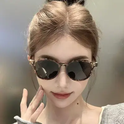 Black Frame Round Sunglasses for Women Men Summer Fashion