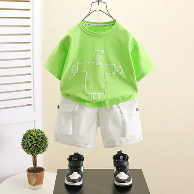 Kids Yellow Graphic T-Shirt & White Shorts Set 2025