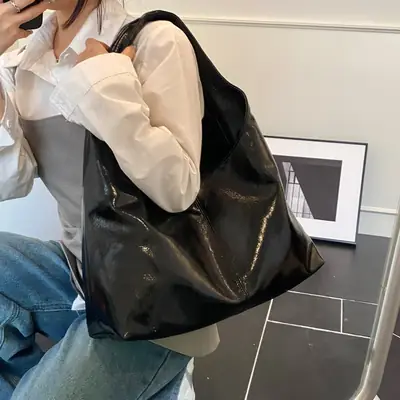 Black Gold Vintage Commuter Bag for Women