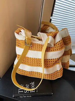 Cross-Country Stripe Knitted Tote Bag for Women