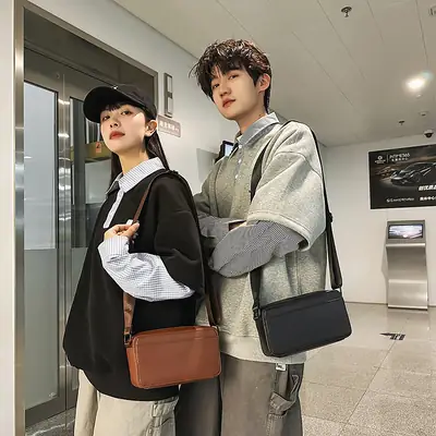 Men Crossbody Bag Lightweight Casual Sports Bag 2025