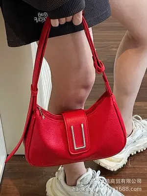 Red Retro Crossbody Bag for Women Summer 2025
