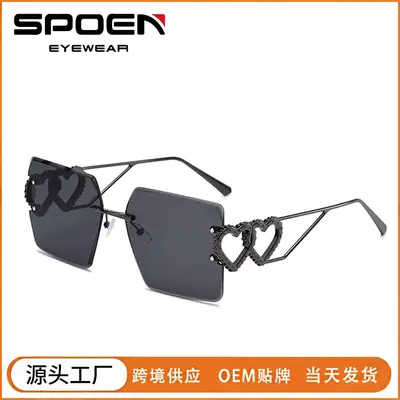 Heart Personalized Sunglasses Anti-UV Big Face Cut
