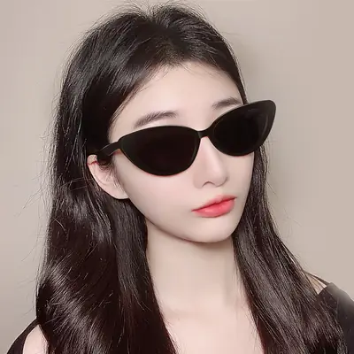 Cat-Eye Sunglasses for Women Men Transparent Frame