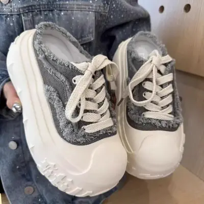 Women Thick White Platform Sneakers with Faux Fur Lining