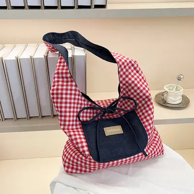 Red Checkered Casual Shoulder Bag with Black Zipper