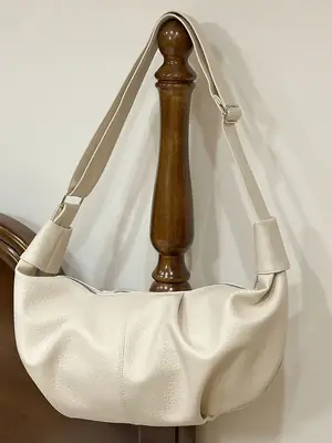 2025 Korean Style White Pleated Shoulder Bag
