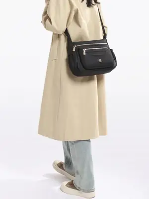 Black Multi-Compartment Women's Shoulder Bag
