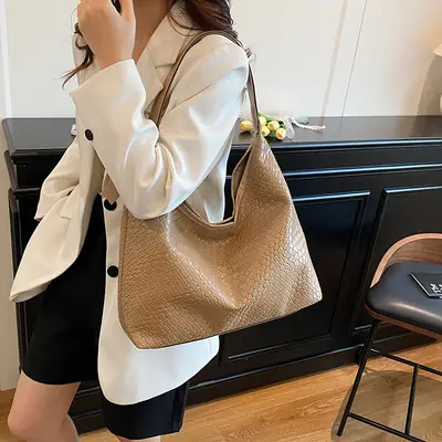 2025 Cross-Border Retro Bag Large Capacity Shoulder Bag