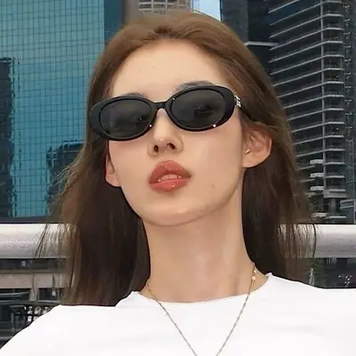 Luxury Black Sunglasses for Women Men Fashion Sun Protection