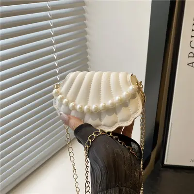 Pearl Chain Crossbody Bag for Women Summer 2025