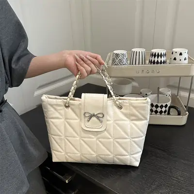 Women Quilted Chain Shoulder Bag Cream 2025