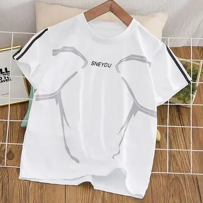 Boys White Graphic T-Shirt Medium Large