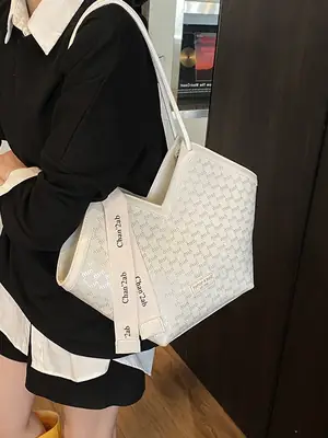 Trendy Women's White Embroidered Shoulder Bag 2025