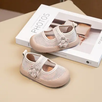 Spring and Summer Children's Girls' Princess Shoes Soft Sole Breathable Baby Shoes Fly Woven Mesh Shoes Girls Baby Sandals Ready for Sale