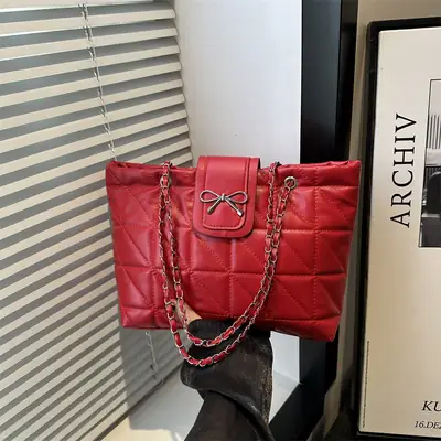 Red Rhombus Chain Shoulder Bag Large Capacity Tote