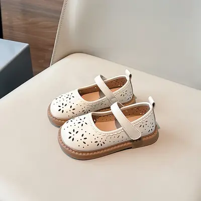 Girls' Mori-Style Hollow Leather Shoes, New Spring and Autumn Fashion Princess Shoes for Baby Girls, Soft-Soled Non-Slip Toddler Shoes