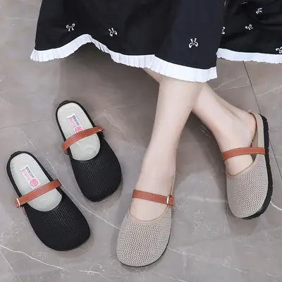 2025 New Summer Style Fly-Knit Mesh Bread-Toe Half Slippers, Breathable and Versatile Women's Outer Wear Slip-On Fishnet Sandals