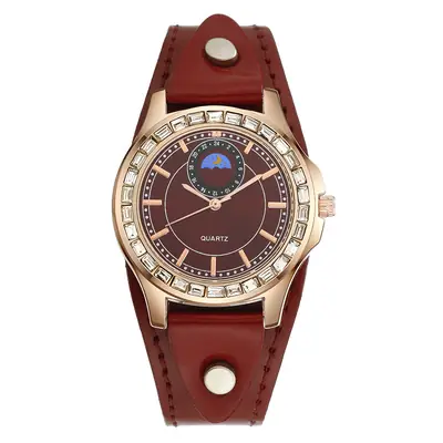 Women's Green Leather Quartz Watch with Rhinestone Dial