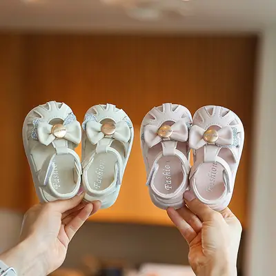 2025 Little Girls Baby Sandals Toddler Shoes Summer Baby Bow Toe Princess Sandals Soft Sole Children's Shoes