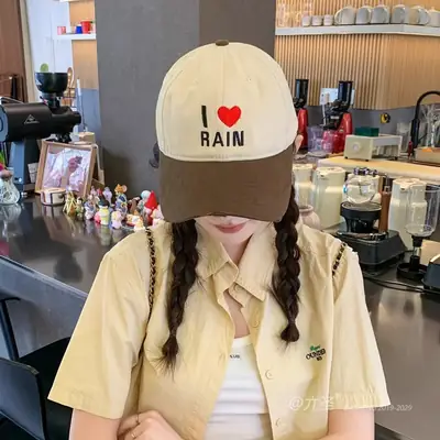 I Love Rain Red Heart Cap Women Blue Neckband