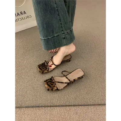 Retro Niche Chunky Heel Leopard Print Flip-Flops for Women, Summer 2026 New Fairy Style Thong Sandals