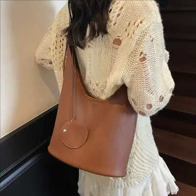 Women Korean Retro Lychee Bucket Bag 2025