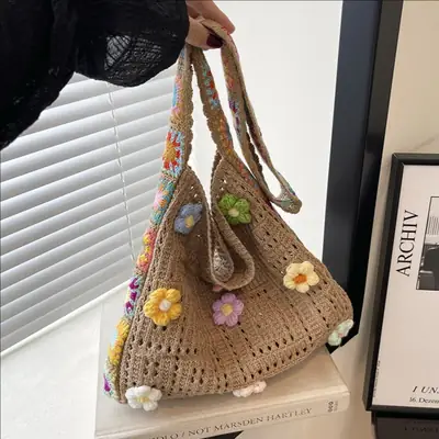 Korean Style Hollow Flower Shoulder Bag for Women