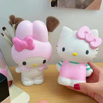 Hello Kitty & Me My Beauty Brush Storage Tube
