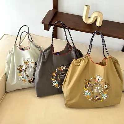 New Embroidered Shoulder Bag for Women