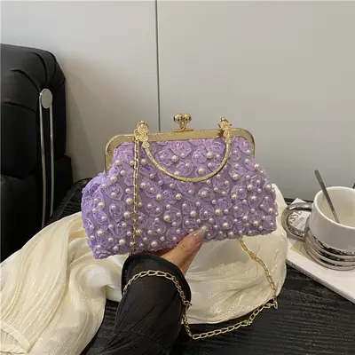 Retro Pearl Handheld Bag with Flower Beading & Chain