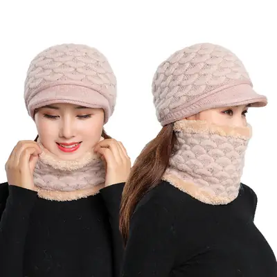 New Women's Knitted Peaked Cap with Velvet Scarf