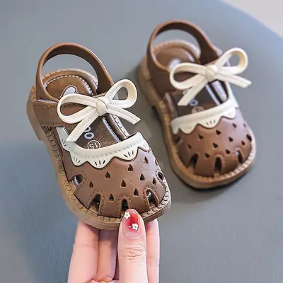Baby Sandals Girls Princess Step Shoes Non-Slip Soft Sole Learning Summer New Baby Shoes Baotou Children