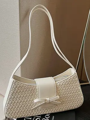 2025 Summer Niche Bag for Women Beige Textured Shoulder Bag