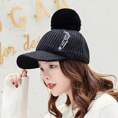 Women's Winter Pom Pom Knit Beanie with Fleece Lining