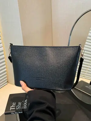 Black Korean Style Bucket Shoulder Bag 2026