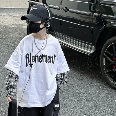 Boys Fake Two-Piece T-Shirt White Long Sleeve Round Neck Bottoming Shirt Boys Autumn 2025 New Kidsren's Long-Sleeved Round Neck Bottoming Shirt Boys Spring Tops Trendy and Cool