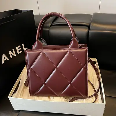 Quilted Shoulder Bag for Women Maroon Large Capacity
