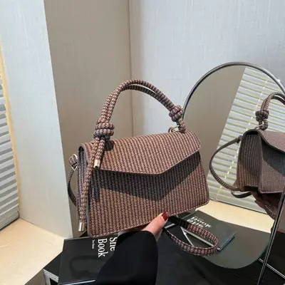 Trendy Brown Striped Shoulder Bag for Women 2025