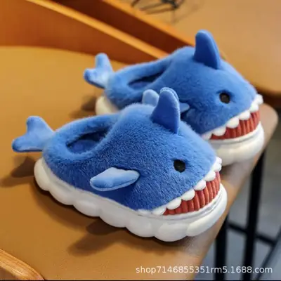 Children's Cotton Slippers Winter Cartoon Cute Shark Style Non-Slip Home and Outdoor Wear Fleece-Lined Thick Warm Thick-Soled for Big Kids