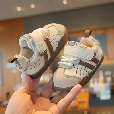 2025 New Autum Breathable Toddler Shoes for Girls, Soft-Soled Baby Shoes for Men, Non-Slip and Wear-Resistant Children's Shoes Wholesale
