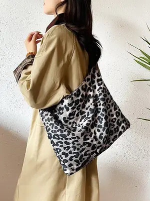 Leopard Print Large Capacity Women's Tote Bag