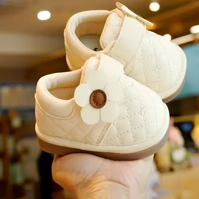 Toddler Shoes Spring & Fall New Beginner Baby Girl Shoes 1-2 Years Old Baby Shoes Soft Sole Non-Slip Screaming Shoes