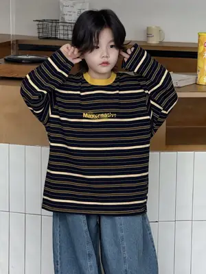 2025 Boys Striped T-Shirt Round Neck Korean Fashion Cool Top