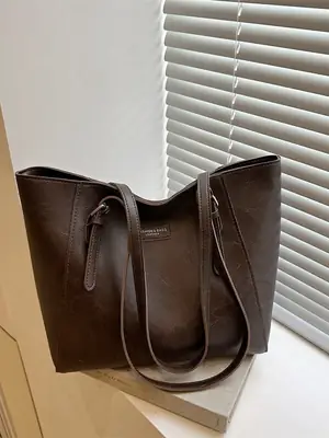 Women's Large Capacity Shoulder Bag Brown Leather Autumn Winter 2025