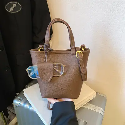 Women Pebbled Shoulder Bag Brown 2025 Retro Trendy